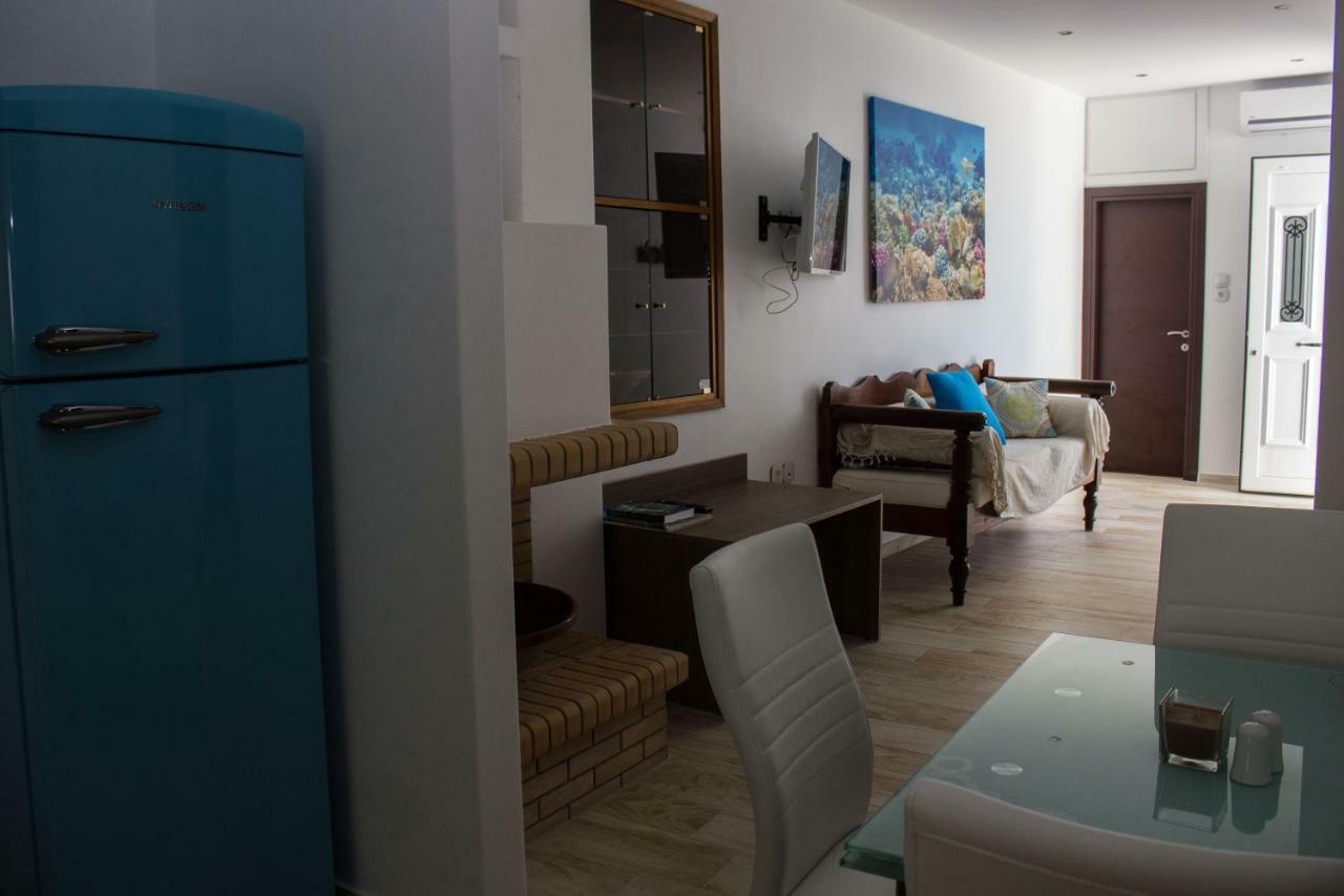 Blue Island Apartment Batsi  Exterior photo