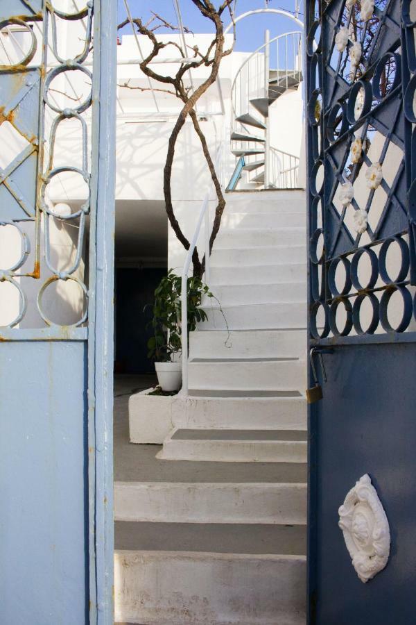 Blue Island Apartment Batsi  Exterior photo