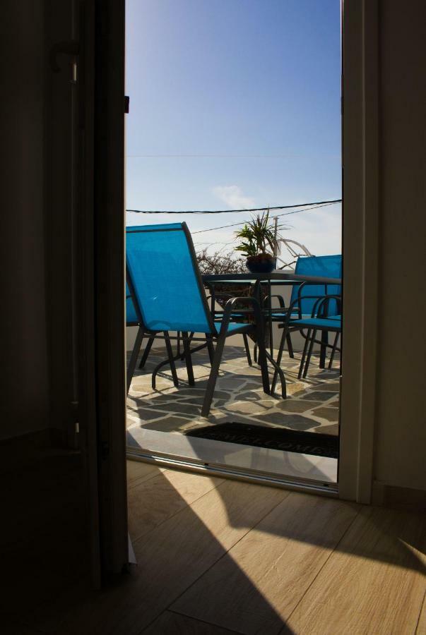 Blue Island Apartment Batsi  Exterior photo