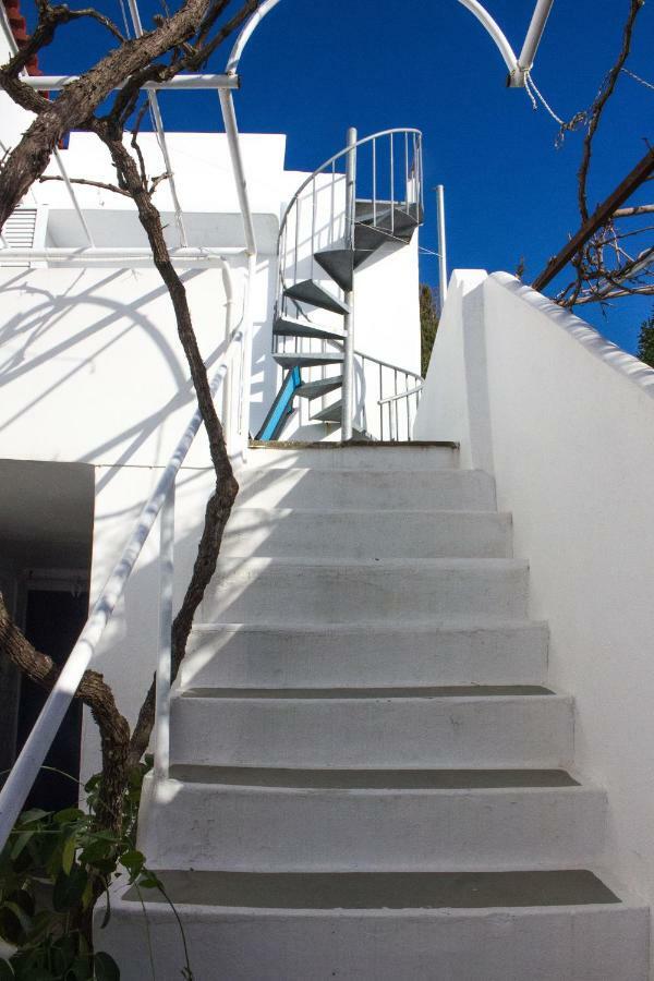 Blue Island Apartment Batsi  Exterior photo
