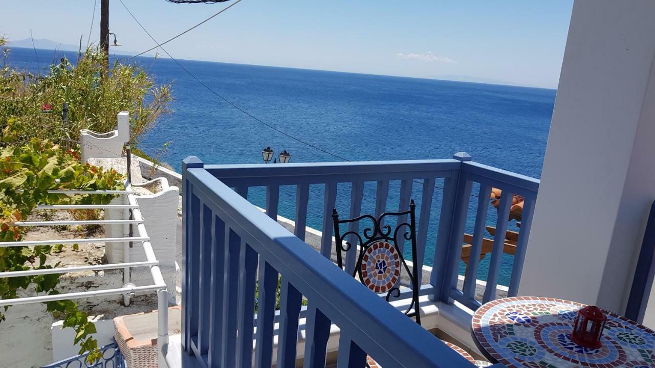 Blue Island Apartment Batsi  Exterior photo